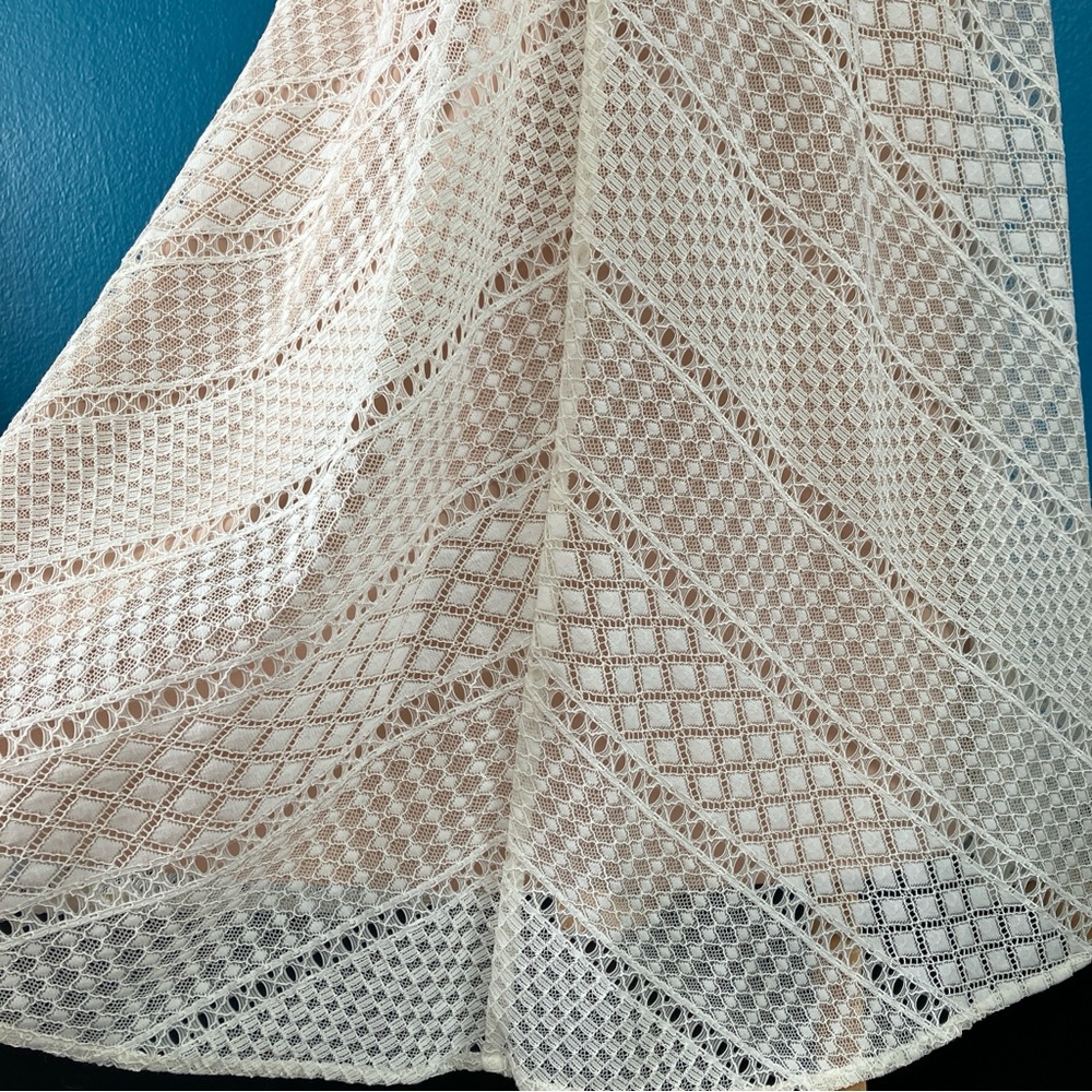 BCBGMaxAzria Bernadette Ivory Lace Maxi Dress Crochet Boho Wedding Gown Size 0 - Picture 8 of 15